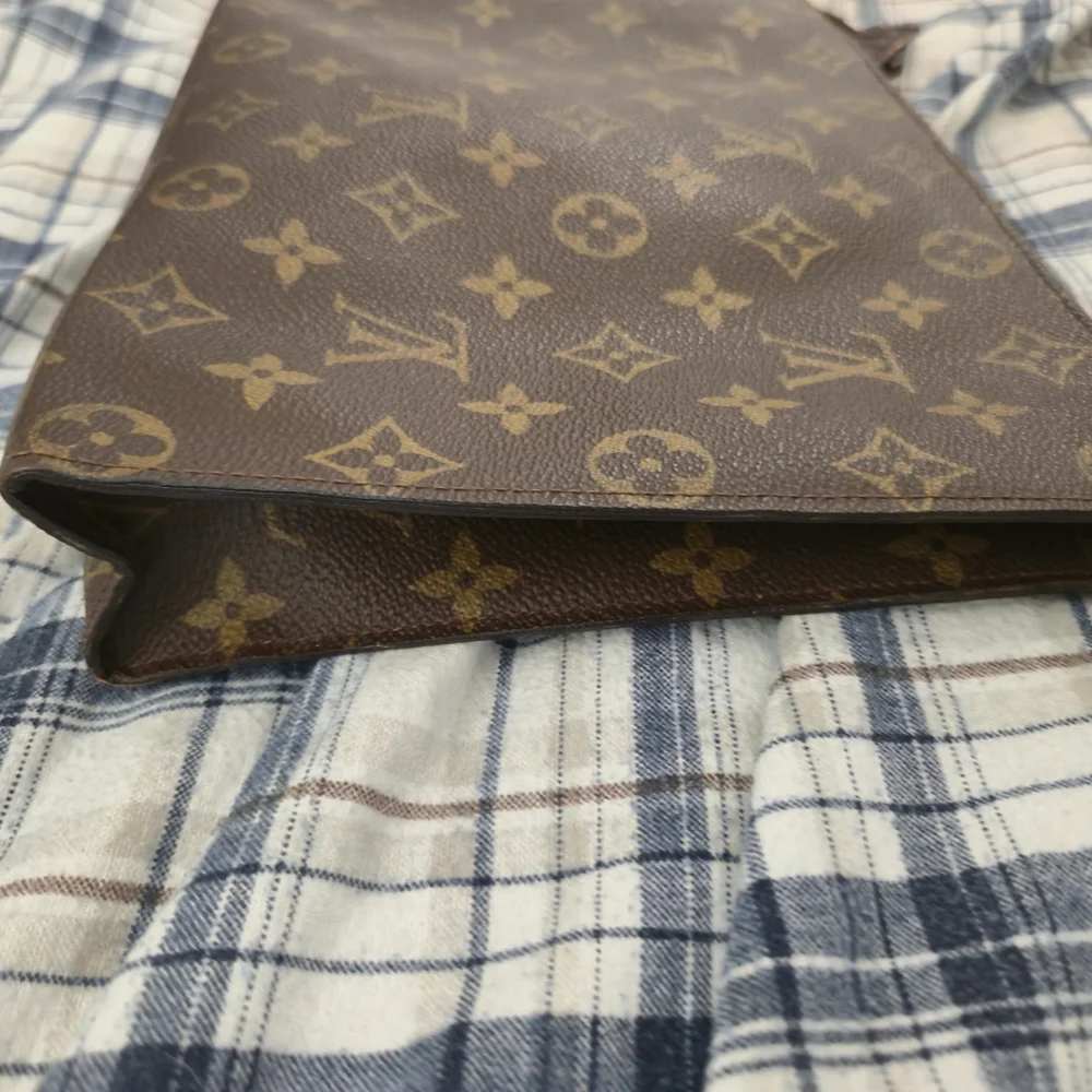 Louis Vuitton vintage toiletry